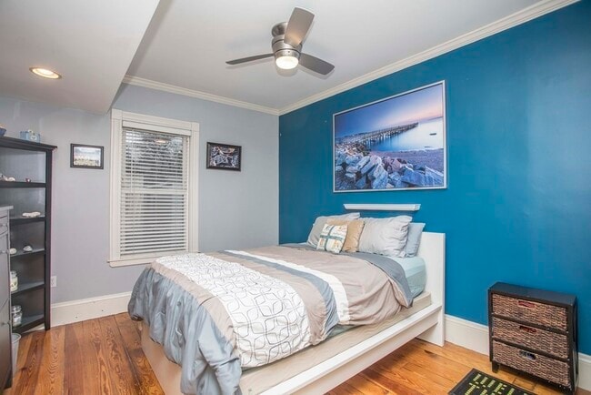 Building Photo - 633 Dorchester Ave