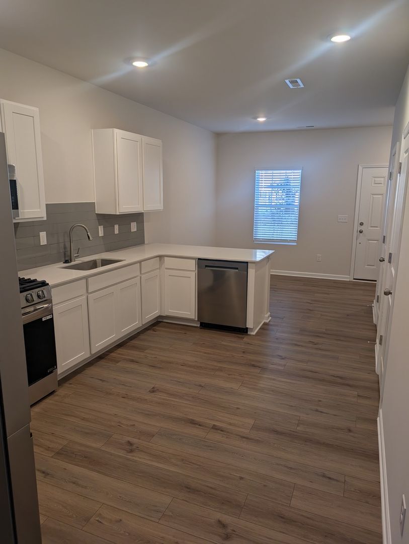 Building Photo - 1809 Autumn Mist Dr