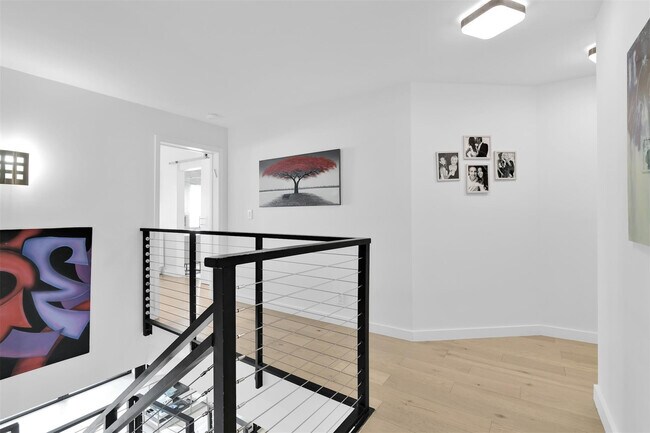 Building Photo - 1035 Boca Cove Ln