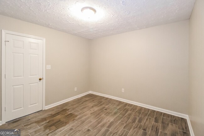 Building Photo - 4603 Quail Pointe Dr