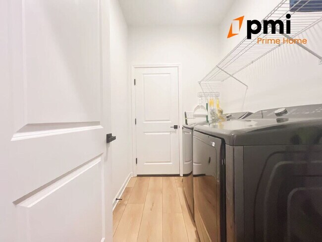 Building Photo - 2135 Huntsman Rdg Rd