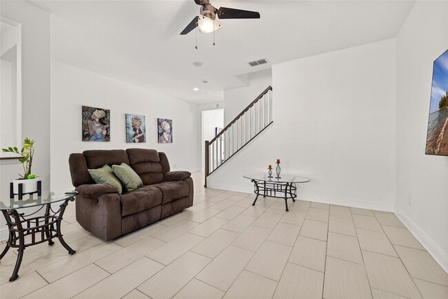 Building Photo - 7435 Ripplepointe Way