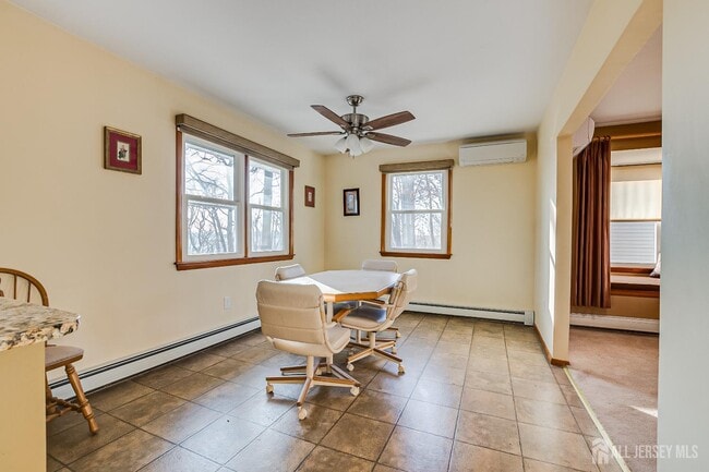 Building Photo - 92 Coleman St