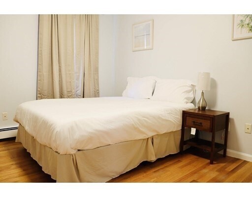 Building Photo - 12 Regent St