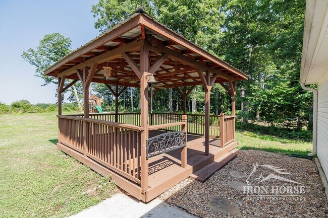 Building Photo - 501 Spratlin Dr