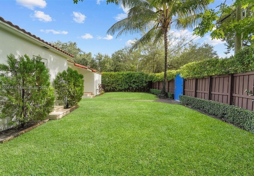 Building Photo - 2441 Swanson Ave