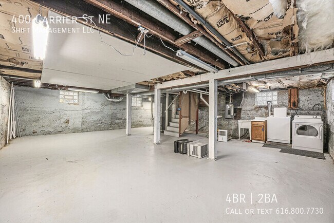 Building Photo - 400 Carrier St NE