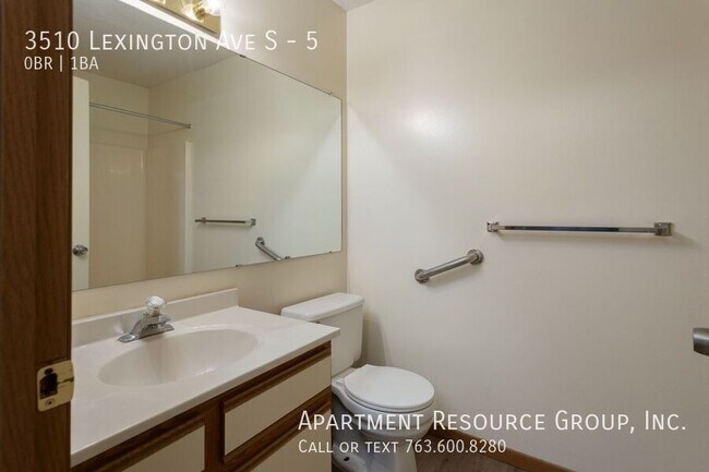 Building Photo - 3510 Lexington Ave S