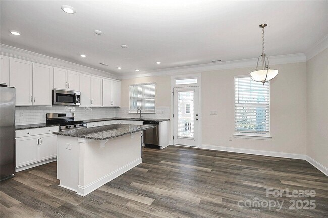 Building Photo - 10436 Glenmere Crk Cir