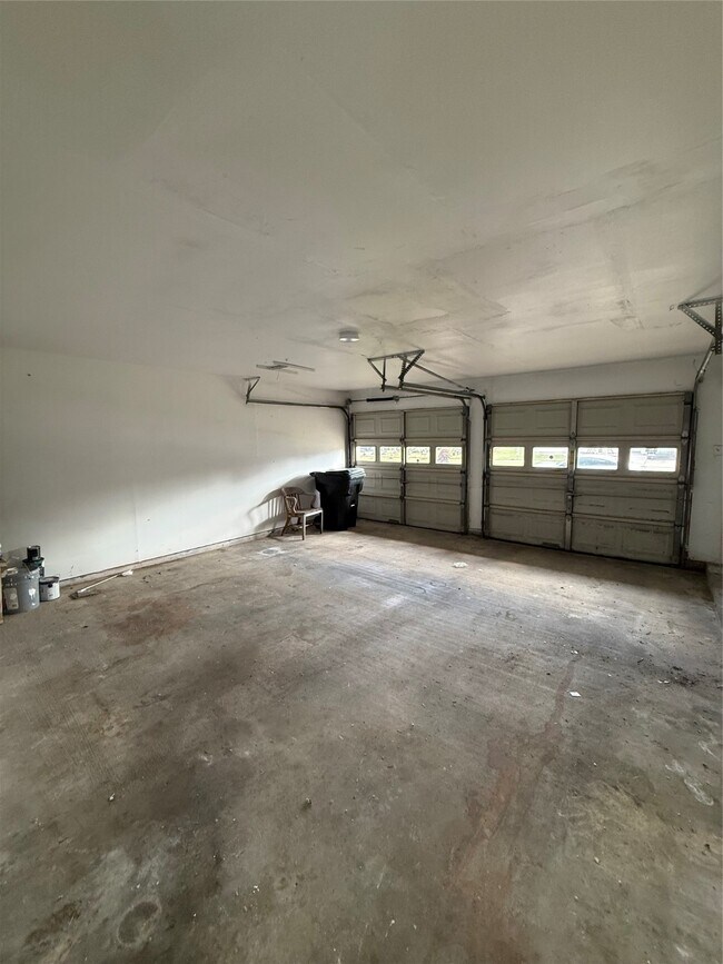 Building Photo - 13319 Forest Knoll St