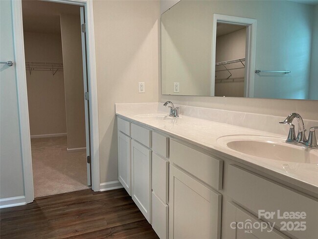 Building Photo - 3113 Treyson Dr