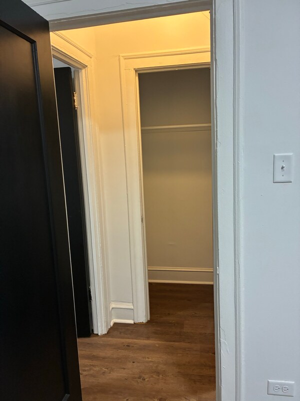 Building Photo - 7712 S Jeffery Blvd