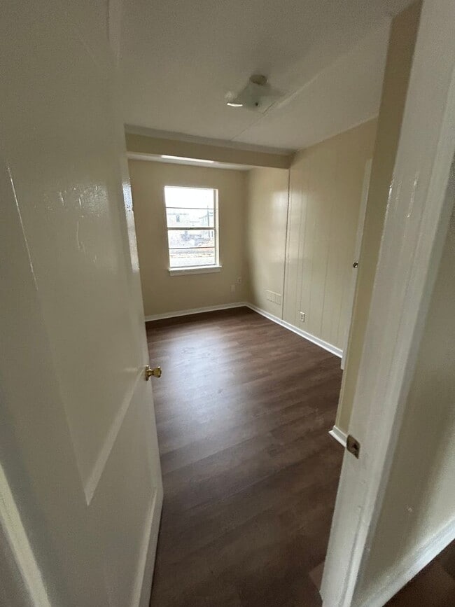 Building Photo - Home for rent