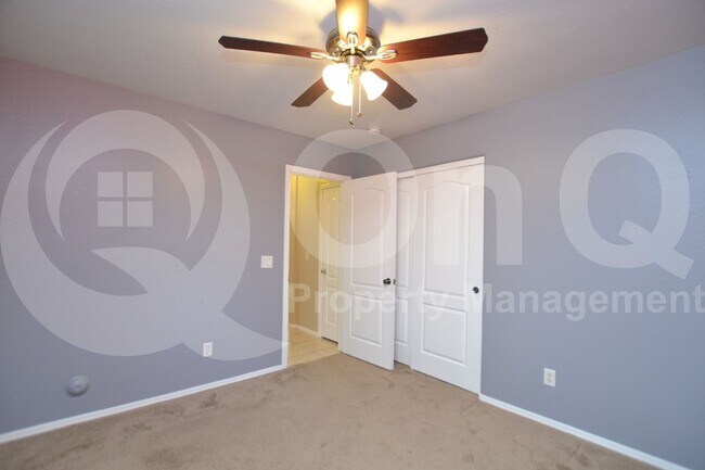 Building Photo - 534 E Ironwood Dr