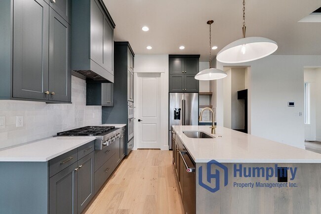 Building Photo - Brand new home stunning Valor Estates in Kuna