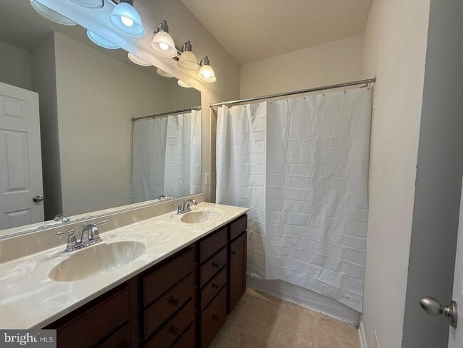 Building Photo - 9105 Belo Gate Dr