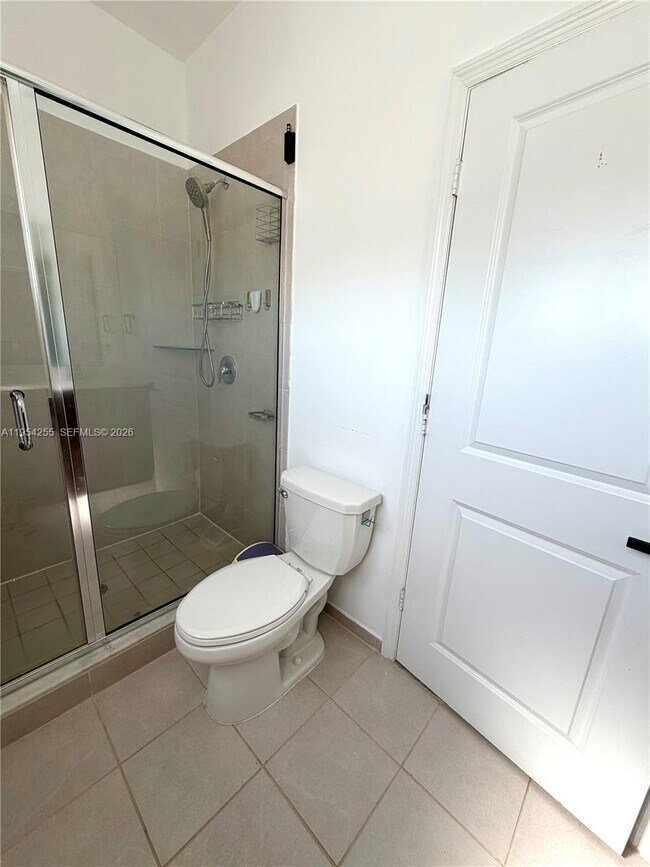 Building Photo - 405 NE 208th Terrace