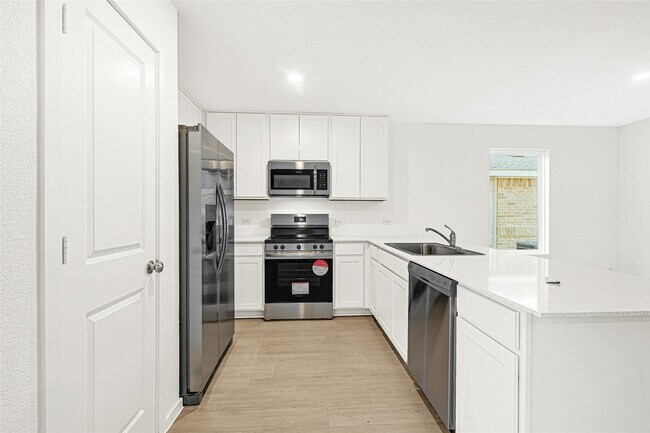 Building Photo - 509 Roserun Dr