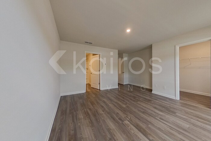 Building Photo - 329 Ironwood Ct