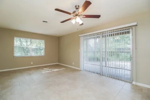 Building Photo - 625 Holland Ave