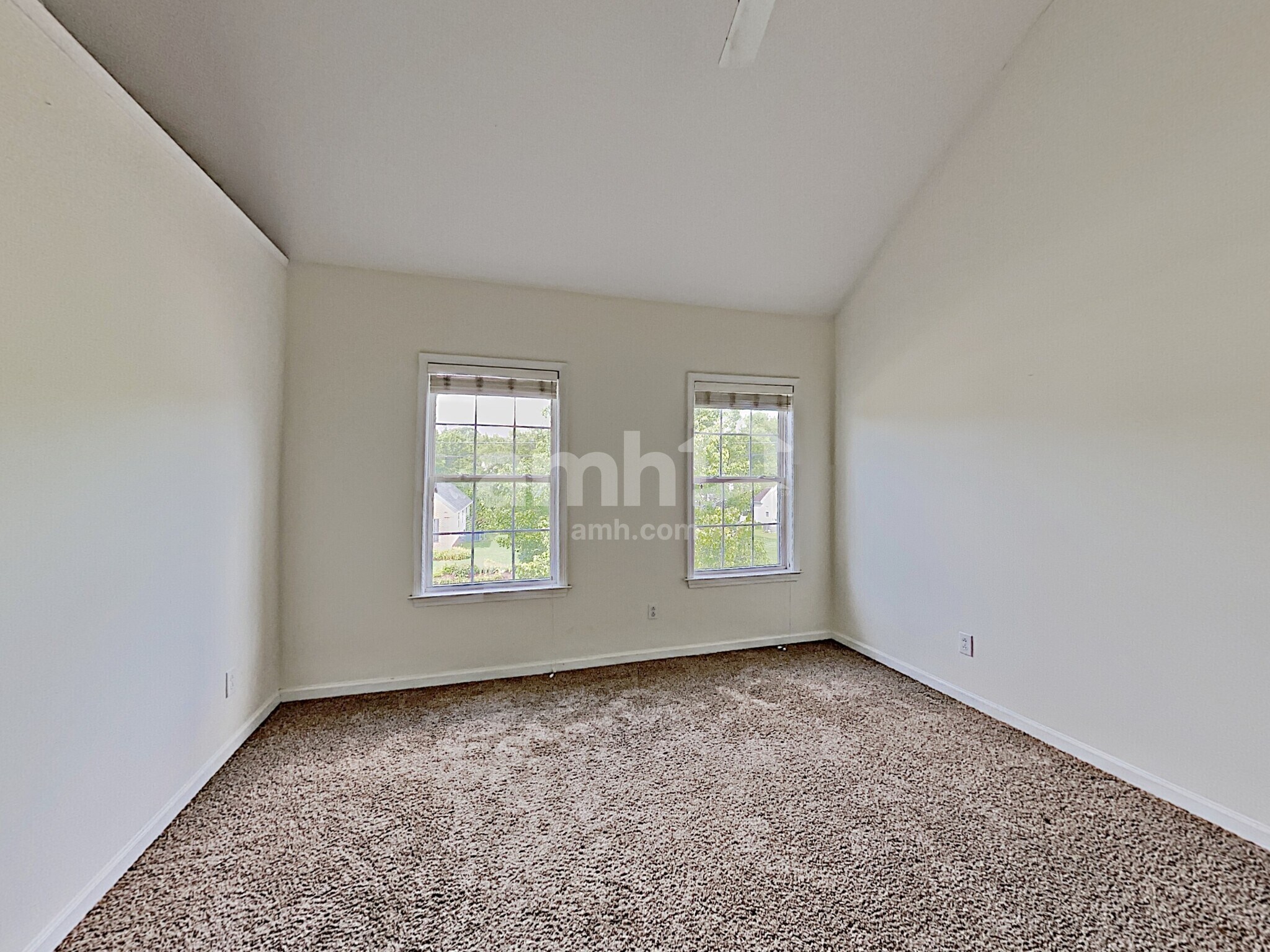 Building Photo - 2709 Aston Woods Ln