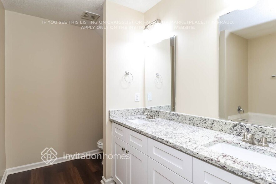 Building Photo - 11203 Pointer Ridge Dr