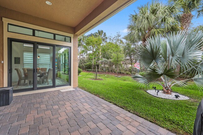 Building Photo - 9368 Cantal Cir E