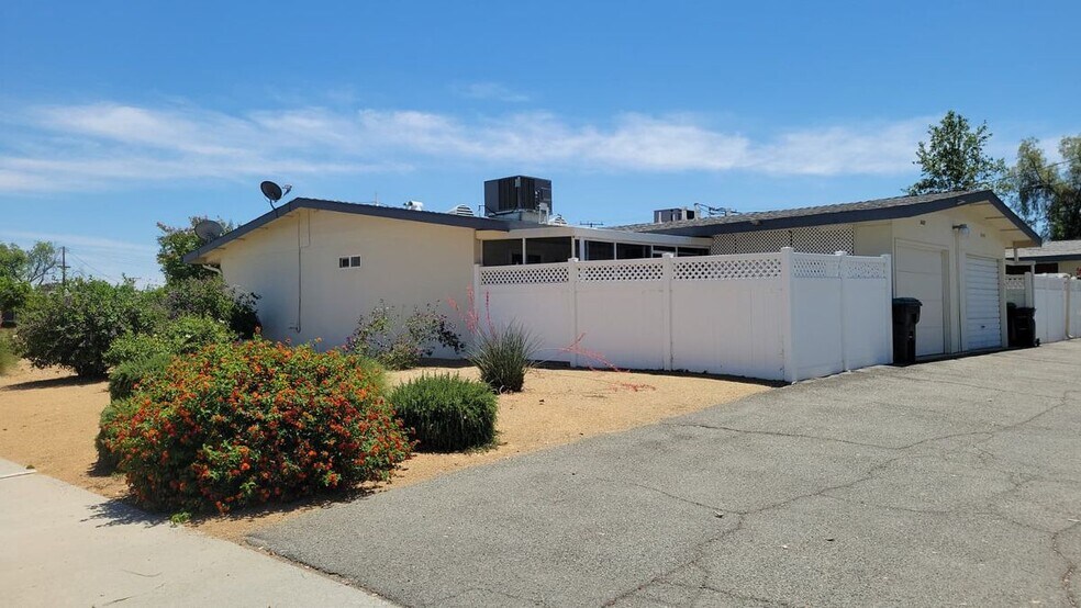 Building Photo - 26217 Birkdale Rd