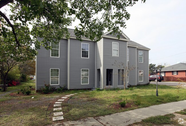 Primary Photo - 308-312 E Broad St