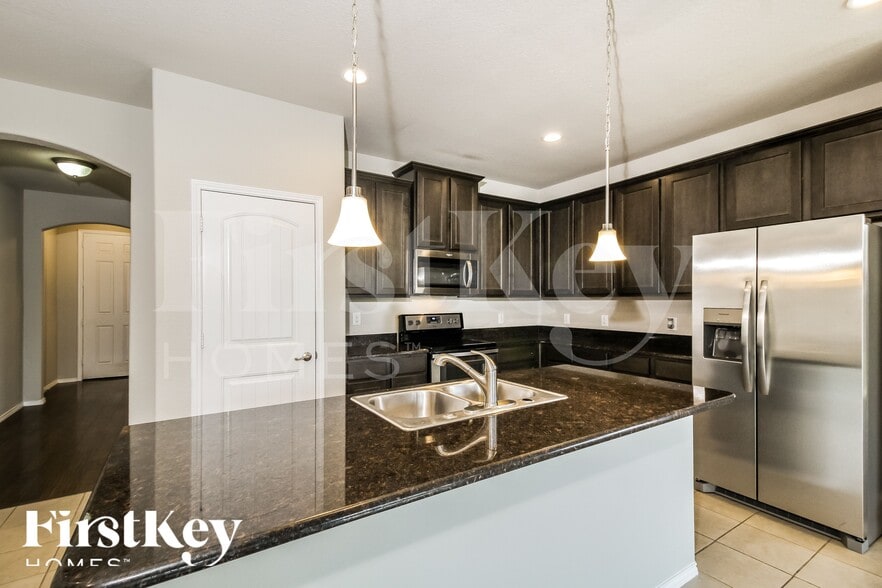 Building Photo - 3712 Fossil Tree Ln