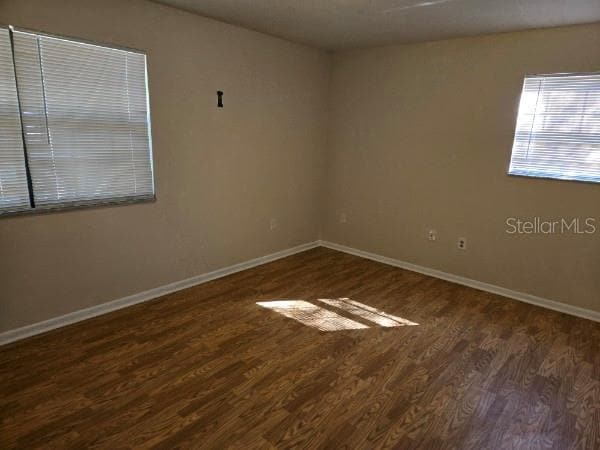 Building Photo - 503 Lewis St