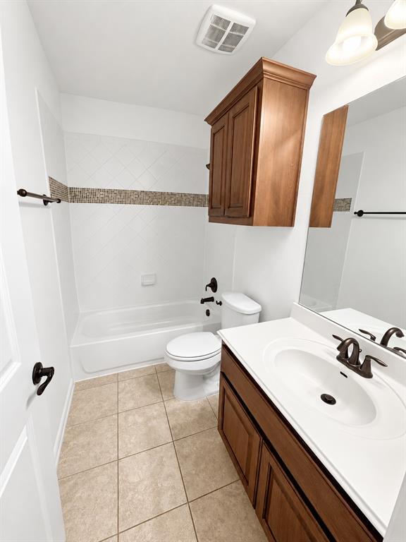 Building Photo - 14312 Senia Bend