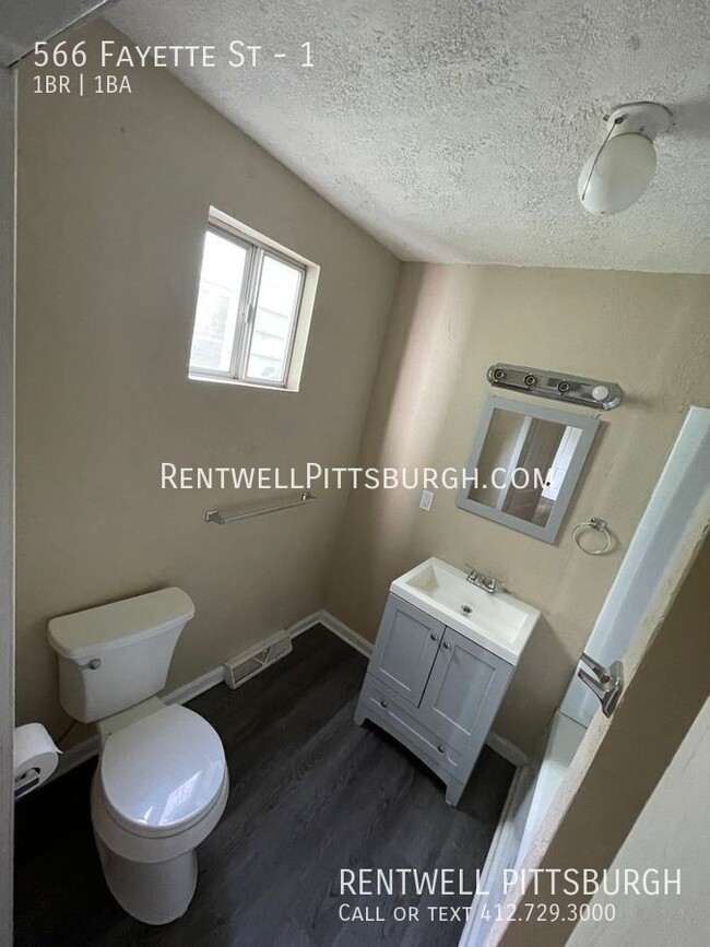 Building Photo - 1 Bedroom Apartment in Washington - Accept...