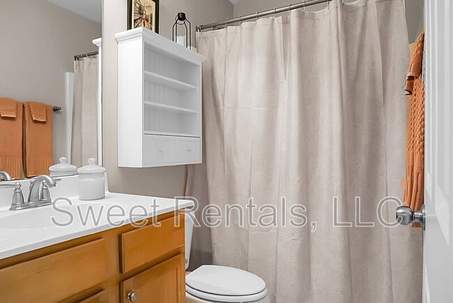 Building Photo - 1519 Thoroughbred Blvd