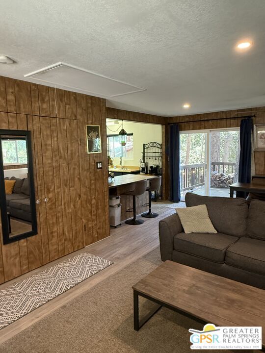 Building Photo - 23041 Oak Leaf Ln
