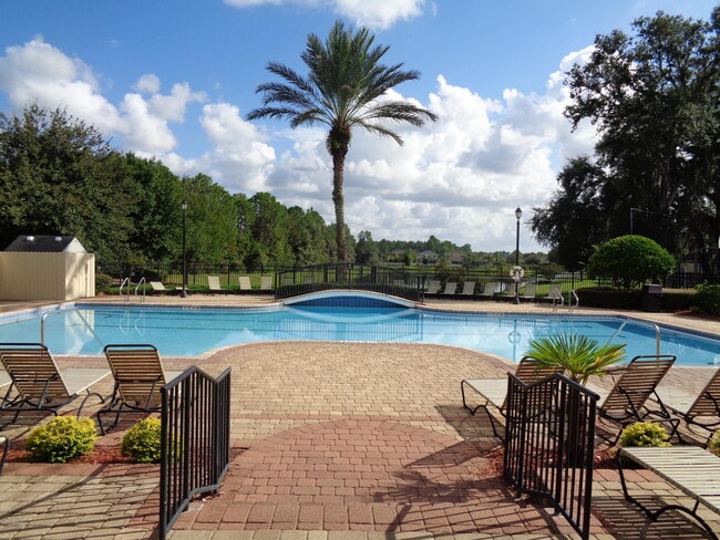 Building Photo - 682 Candlebark Dr