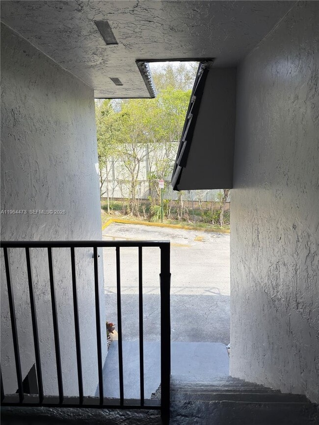 Building Photo - 8009 W 6th Ave