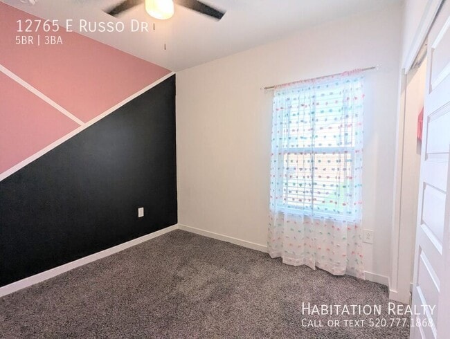 Building Photo - 12765 E Russo Dr