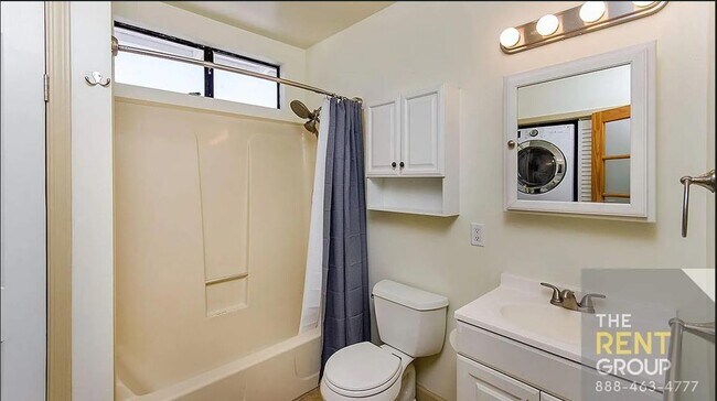 Building Photo - 242 Jackson Ave