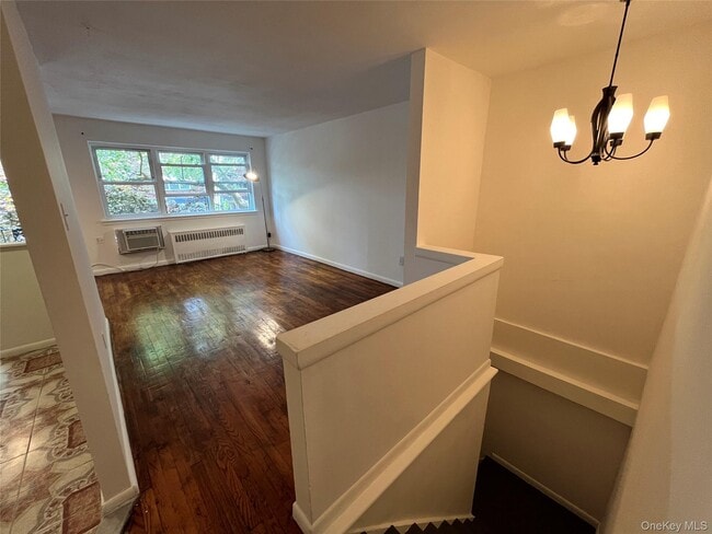 Building Photo - 2077 E 54th St