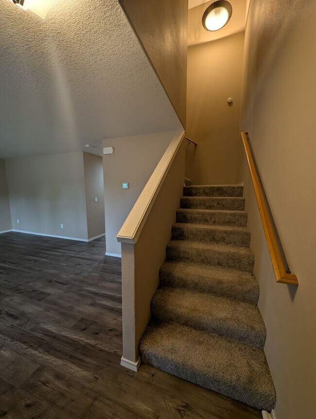 Building Photo - 7302 Hayworth Ave NE