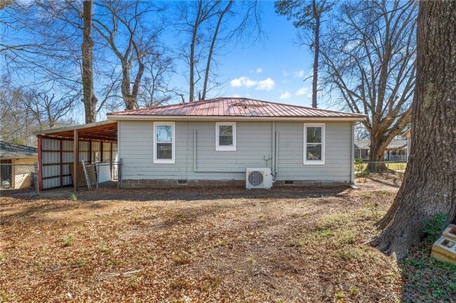 Building Photo - 823 E Tinsley St
