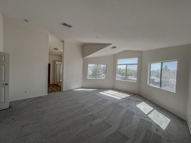 Building Photo - Charming Two-Story Home with Spacious Layout!