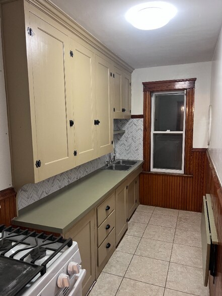 Building Photo - 56 Bouvier Ave