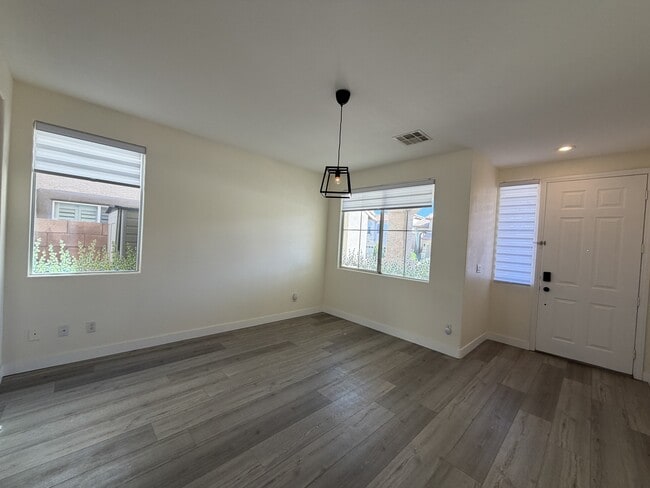 Building Photo - 10756 Turquoise Valley Dr