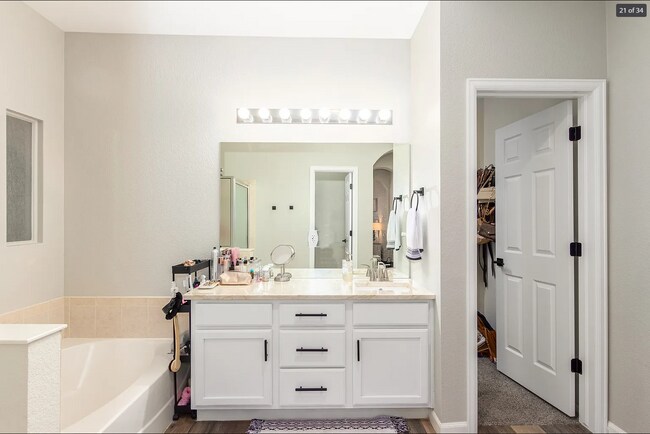 Building Photo - 6703 S Winnipeg Cir