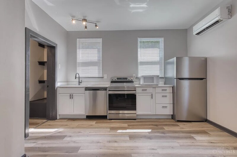 Building Photo - 4524 Innes Ave