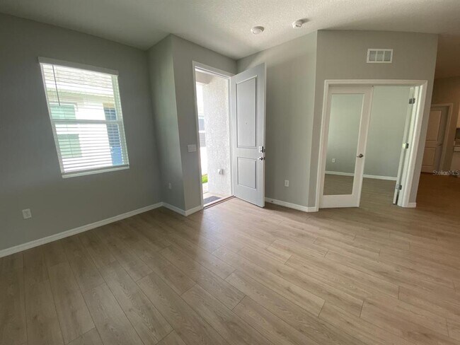 Building Photo - 4005 Westwood Flds Lp