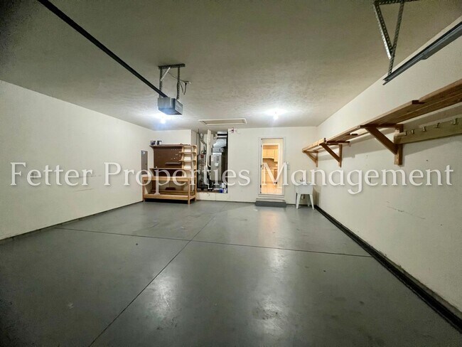 Building Photo - 4595 Miranda Dr