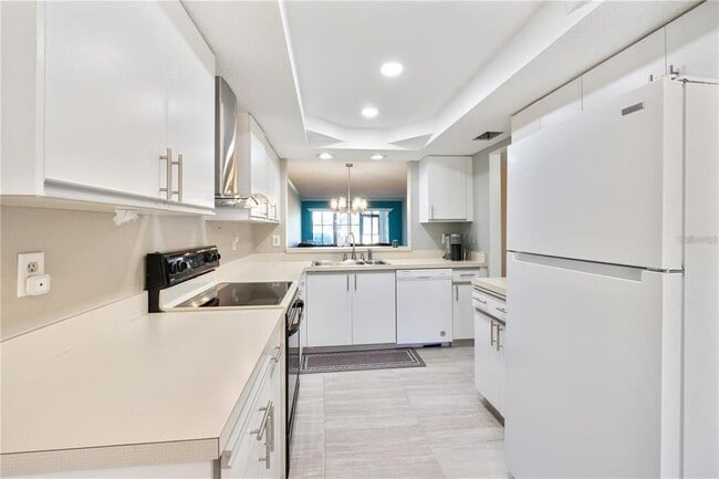 Building Photo - 6211 Timberlake Dr